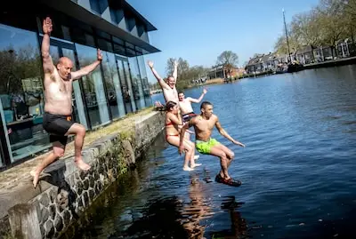 Duurt lang, Tilburgse politiek is wachten op openbaar zwemwater beu: ‘Niet volgende zomer, maar nu’