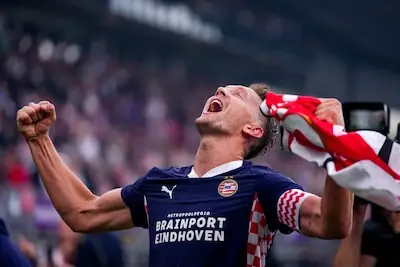 PSV heeft twee deals gemaakt en één afgeronde transfer: geld bepaalt het tempo op de transfermarkt