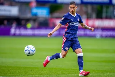 Mauro zei dit jaar meerdere clubs af voor PSV, waaronder Sevilla