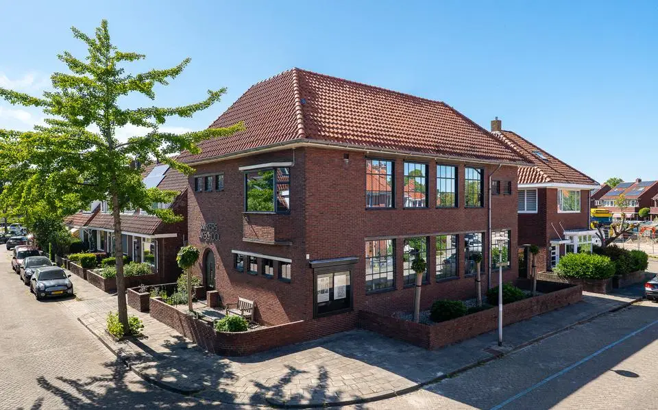 De voormalige bakkersvakschool in Leeuwarden staat voor 740.000 euro te koop: ‘Fantastische tijd gehad’