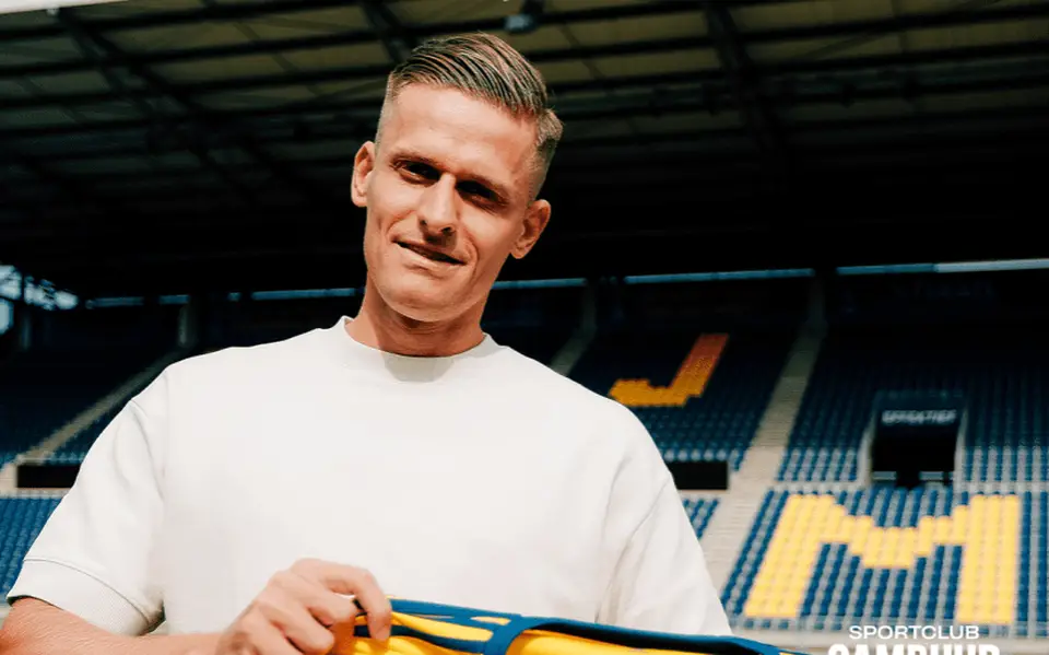 SC Cambuur heeft opvolger van Peter van der Vlag binnen: keeperstrainer Timo Plattel (31) tekent voor twee seizoenen
