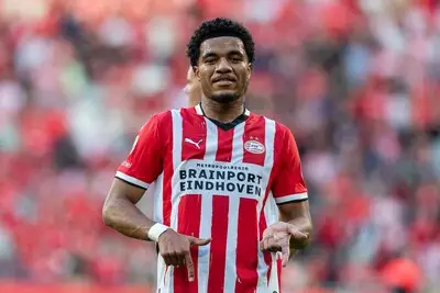 De kans op een vertrek van Tillman bij PSV is groot: Bayer Leverkusen zet door én er zit volgens Duitse bronnen tóch een adder onder het gras