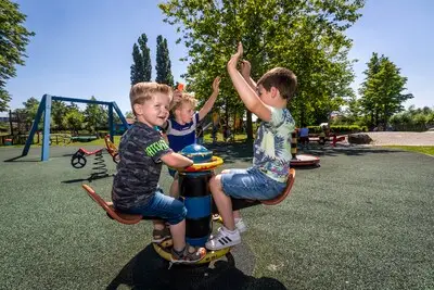 Vier speeltuinen in Helmond slaan handen ineen voor betere speelplekken