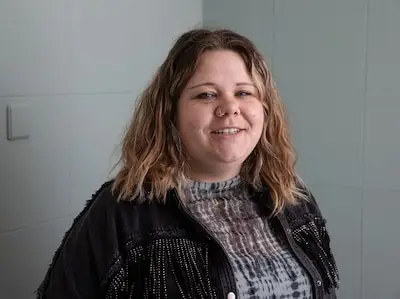 Depressies en psychoses tekenen het leven van Kimmy (27): ‘Als ik liet merken hoe ik me voelde, lieten mensen me vallen’