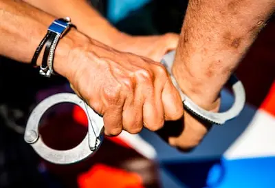 Helmonder (60) steelt wéér om verslaving te bekostigen; nu dreigt opname