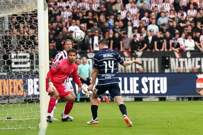 LIVE | Willem II heeft een wonder nodig om in de eredivisie te blijven, Telstar nog altijd op comfortabele voorsprong