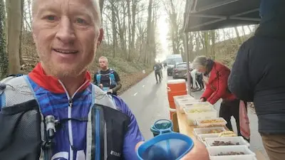 Hardloper Krijn rent 161 (!) kilometer rondom Eindhoven en gaat voor recordtijd: ‘Plan is niet pauzeren’