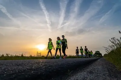 Aha! Daarom lopen er dit weekend 's nachts honderden mensen door Tilburg