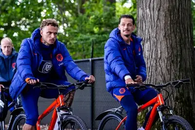 PSV stuurt aan op speciale deal met Sparta voor transfers Olij én Young