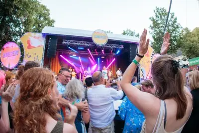 Pittige hitte tot 35 graden in Brabant: festivals en sportevenementen treffen maatregelen