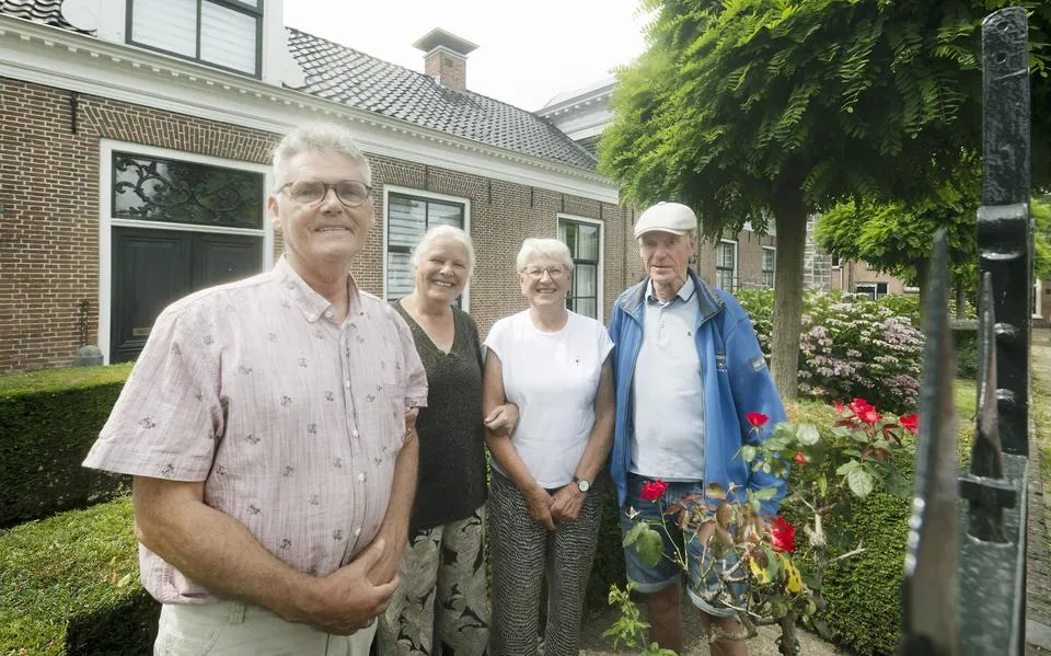 Koning komt naar Dokkum: ‘Ik zet oranje bloemen in mijn tuin’