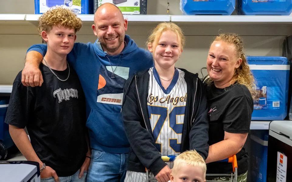 De laatste inkopen voor de vakantie: dit nemen kampeerders mee bij Veneboer in Drachten