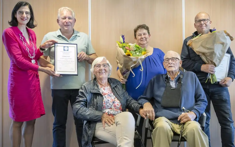 Lambertus (85) uit Damwâld belandde met zijn driewieler in de sloot, dorpsgenoten hebben zijn leven gered: ‘It binne helden’