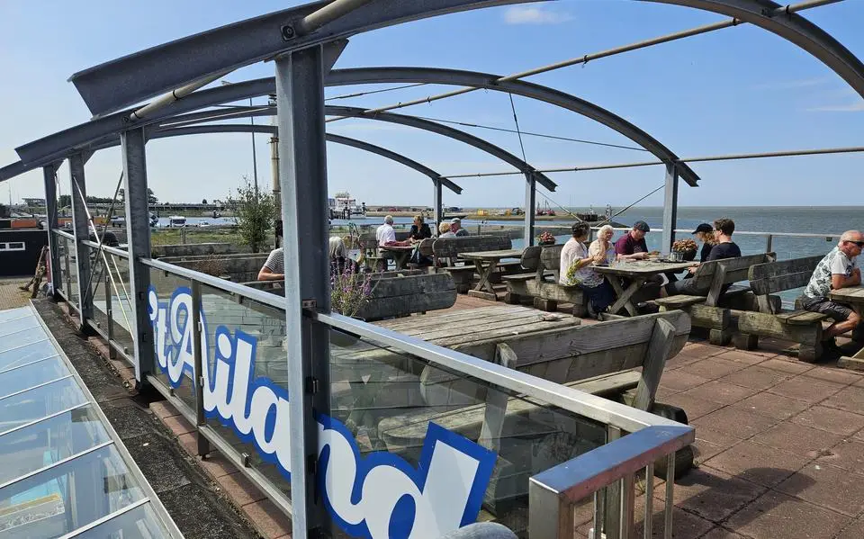 Was een etentje ooit zo leuk? Alles komt voor Carleen samen bij ‘t Ailand in Lauwersoog