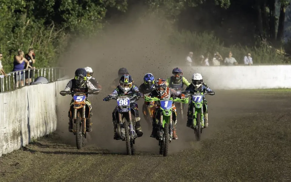 Grasbaanracer Tonny Blok vlamt in Noordwolde alleen in de finale