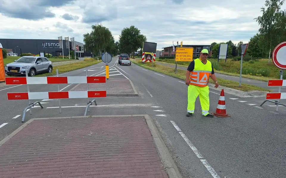 Skieding tussen Surhuisterveen en A7 twaalf dagen dicht