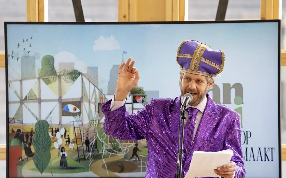 Contemplatie, goede gesprekken en omgaan met ongemak bij Sân Dei in de houten kathedraal van Bouwurk