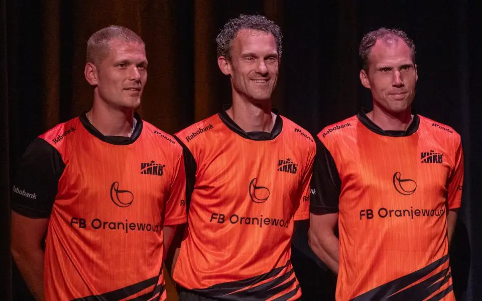 Kaatsers Triemstra en Van der Bos dromen van PC-succes op uitzwaaifeest in Franeker