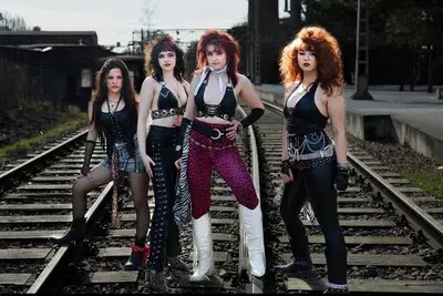 The Shotguns schieten girlpower uit de jaren tachtig het heden in: ‘Glam is ook een feestje’