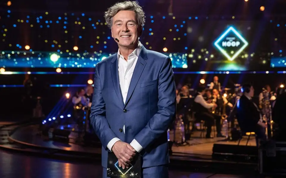 Bert van Leeuwen (65) maakt theaterversie van tv-hit ‘Het familiediner’