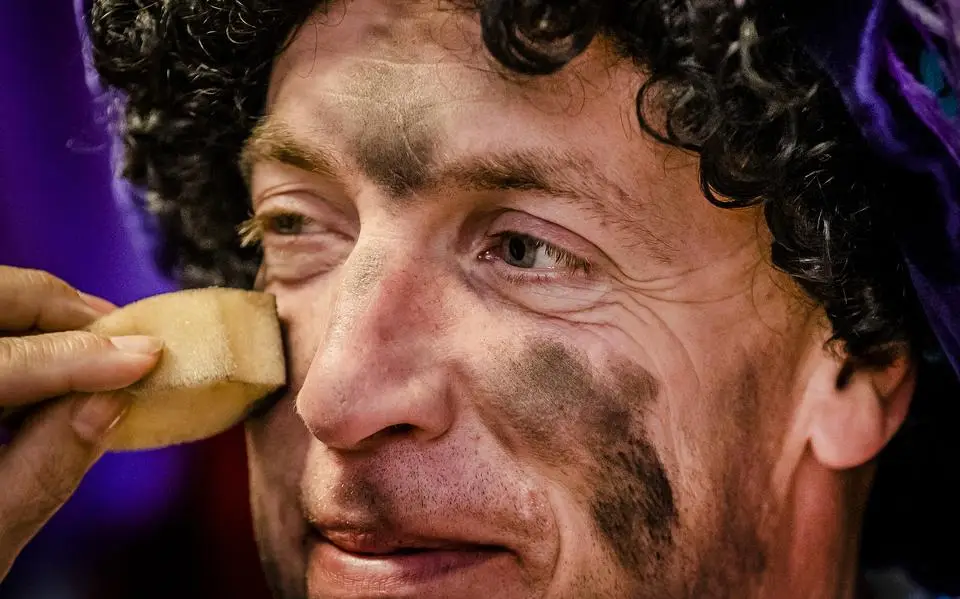Roetveegpieten in nieuwe versie gecancelde film ‘Bennie Stout’: ‘Wy krije der noch altiten reaksjes op’