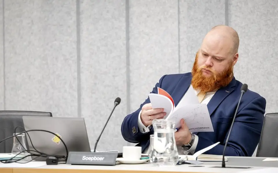 Eddy van Hijum lijkt het ‘logisch’ dat Aant Jelle Soepboer NSC-fractie verlaat na aankondiging FNP