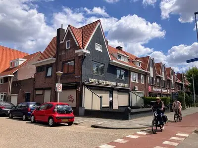 Uitbater café Mensfort vecht sluiting aan: ‘Mijn naam en reputatie zijn naar de klote aan het gaan’