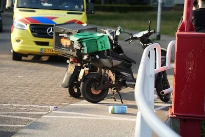 Maaltijdbezorgers botsen op elkaar in Tilburg