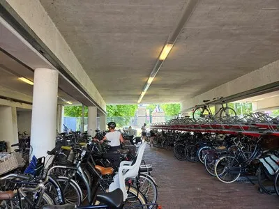 Bewaakte fietsenstalling langer open tijdens Kasteeltuinconcert, kermis en Bluesroute