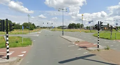 Als het verkeerslicht op oranje springt, knijpt Bestenaar (35) in de remmen en komt in een slip: ‘eenmalige fout’ met grote gevolgen