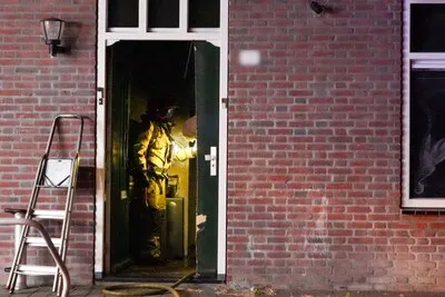 Man gewond geraakt bij woningbrand in Helmond