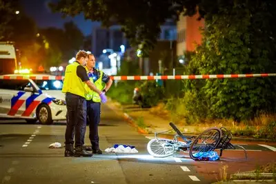Man (19) op fiets komt om bij botsing met auto in Eindhoven