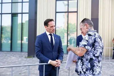 Hete protestavond met Wilders en Baudet in Helmond zonder oproer: zelfs plantjes blijven ongeschonden