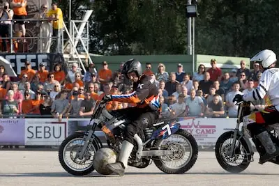Kippenvel en weerzien met oude bekenden bij EK motoball in Budel