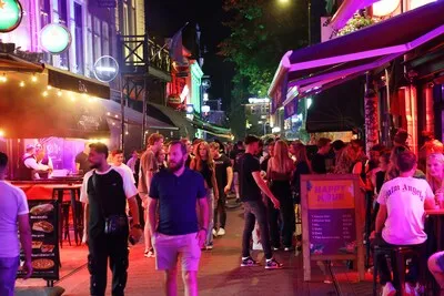 Veel lege cafés op het Stratumseind in de zomer: ‘We missen de studenten, het kersje op de taart’