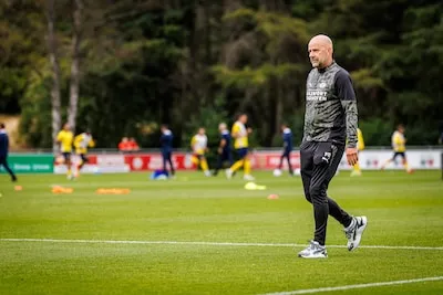 PSV-trainer Peter Bosz: ‘Sinds mijn komst pas twee spelers uit de jeugd bij het eerste, dat is weinig’