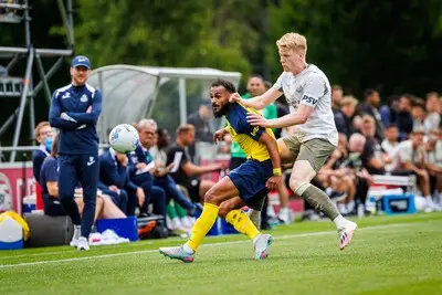 Jerdy Schouten bij terugkeer lovend over PSV’s jonge matchwinner tegen Union