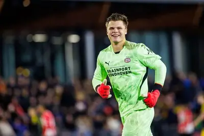 FC Volendam aast op PSV-doelman:  promovendus denkt met Steur grote vis binnen te halen