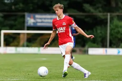 AZ vraagt 14 miljoen euro voor Mijnans aan PSV: gat tussen partijen is nog groot
