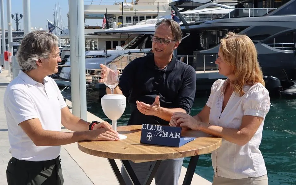 Erwin (59) uit Warten wil met koelend wijnglas jetset Middellandse Zee veroveren