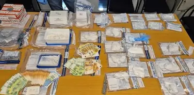 Politie valt woning binnen in Eindhoven: kilo’s drugs en 12.000 euro cash gevonden