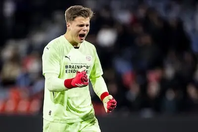 Jong PSV-doelman Roy Steur definitief naar FC Volendam