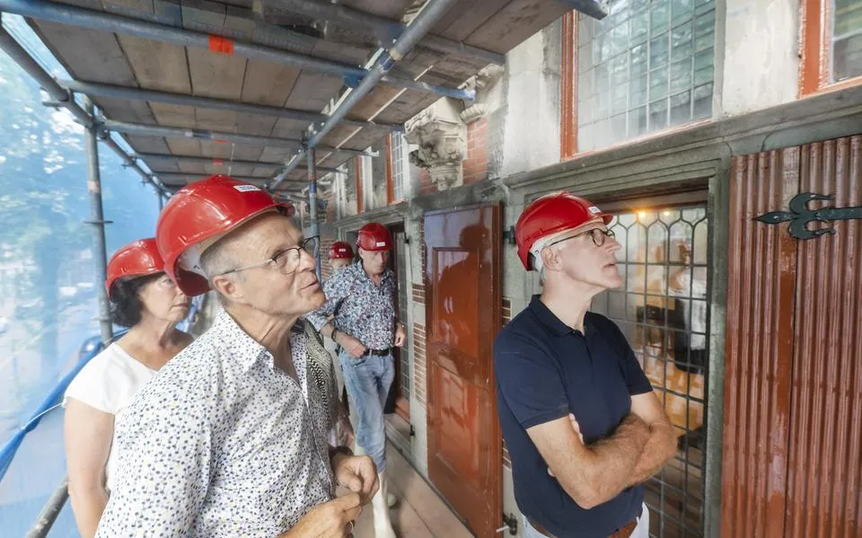 Kanselarij verschiet van kleur: in de toekomst kun je via deftige bordestrap naar binnen in 16e-eeuws monument