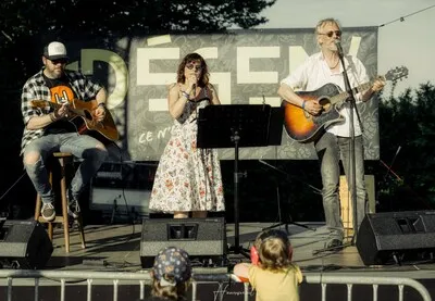 The Imaginary Suitcase speelt in Heeze