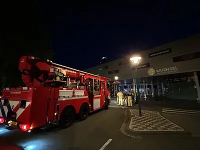Veel waterschade door leidingbreuk bij restaurant in Winkelcentrum WoensXL in Eindhoven