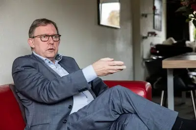 Peter Tielemans schikt met OM: oud-wethouder betaalt bijna volledig verduisterd bedrag terug