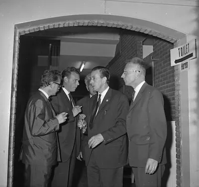 Was de jury unaniem bij deze bloemschikwedstrijd in 1963?