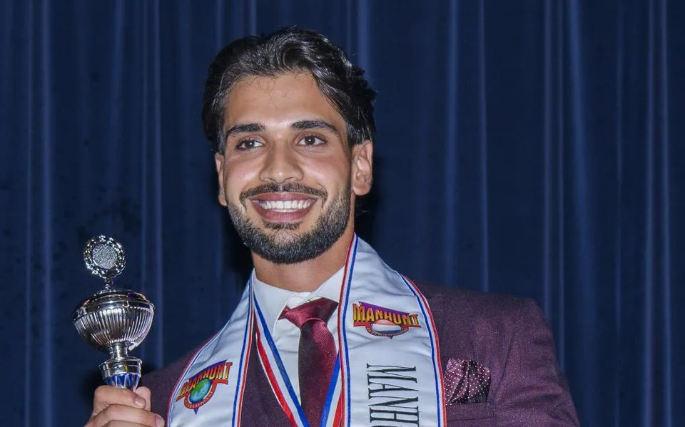 Mouhamad (24) uit Leeuwarden wint modellenwedstrijd Manhunt Netherlands 2025: ‘Zo dankbaar voor alle steun’
