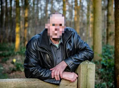 Kees B. (van de Schiedammer parkmoord) heet nu Cor K. en staat opnieuw terecht, voor pedofilie