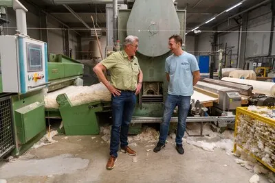 Dit onbekende Tilburgse textielbedrijf bestaat ruim een eeuw: van lompen naar Lidl-uniform en NS-bekleding